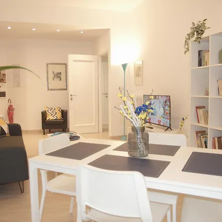 Vatican Malvi Domus * Řím